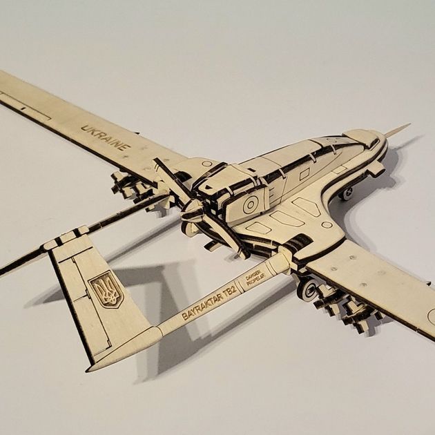 Конструктор дерев'яний безпілотник Bayraktar TB2