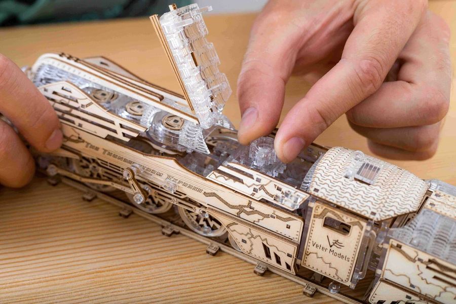 Механічний 3D пазл Локомотив з тендером Thunderstorm Express Veter Models